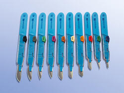 Safety Scalpels with blade protector